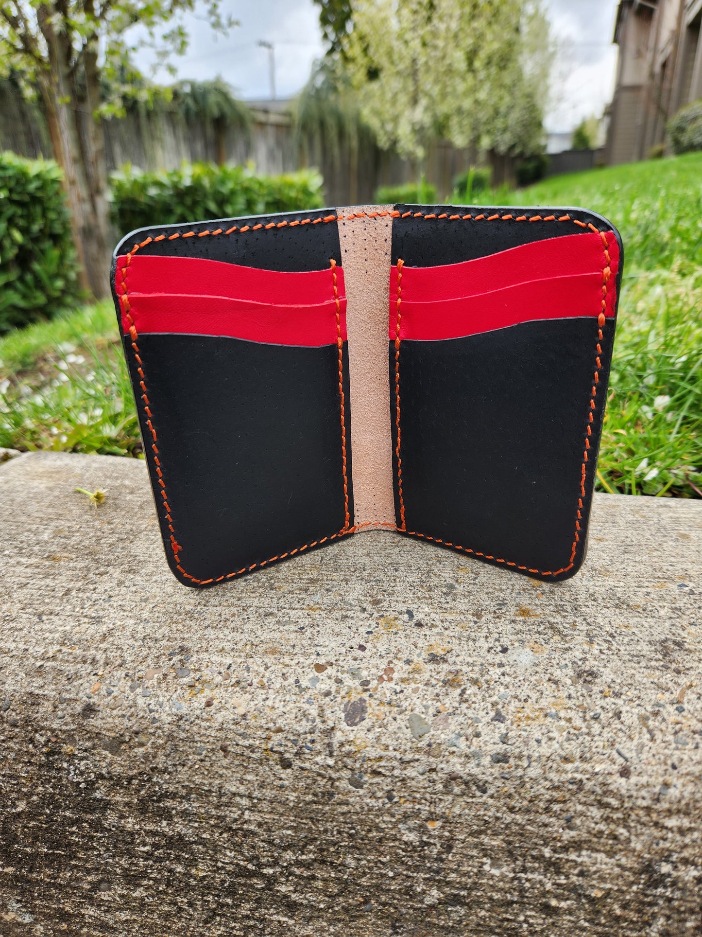 Vidar vertical tooled wallet